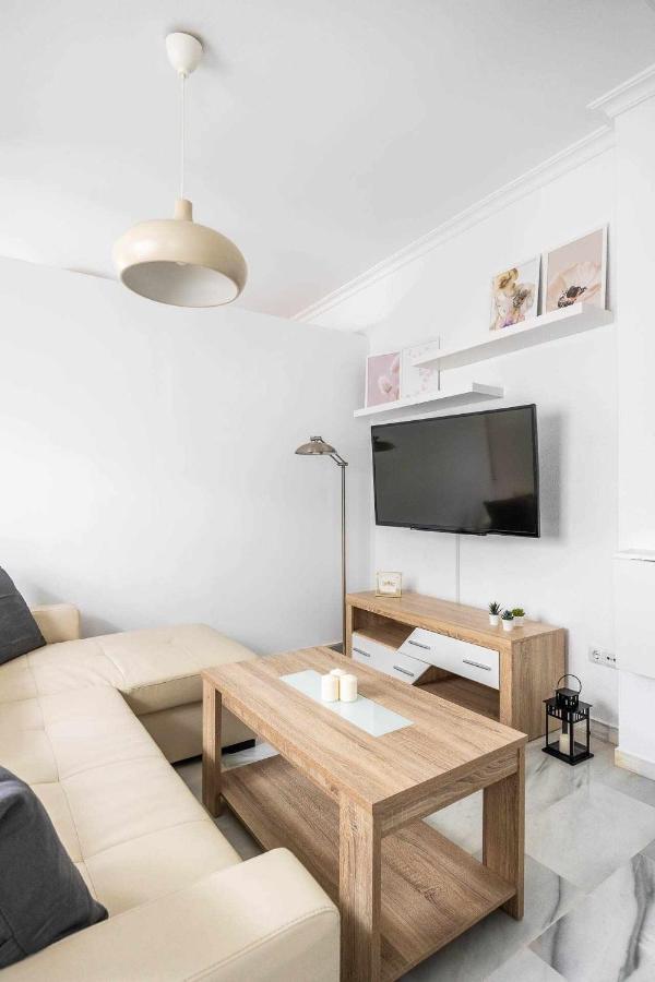 Comfy Away Apartment Seville Exterior photo